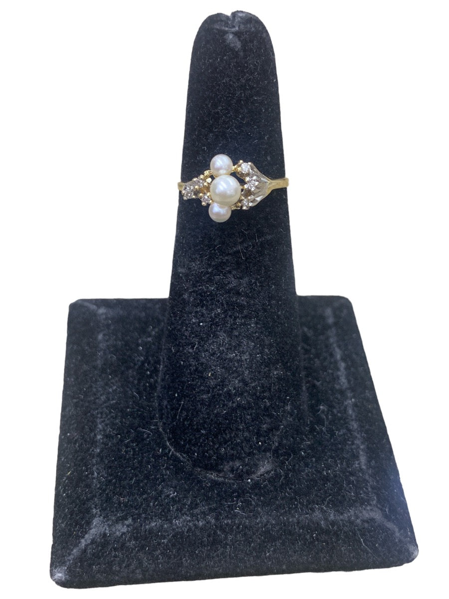 14K Yellow Gold/Diamond/Pearl Ring - 0.06tcw - Size 5 - 2.3g