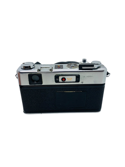 Yashica Electro 35 GS Rangefinder Film w/ 45mm Yashinon-DX Japan Len