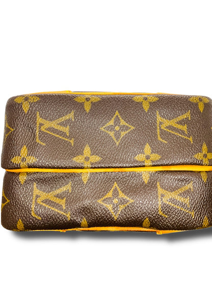 Louis Vuitton Monogram Amazone Crossbody Bag Canvas
