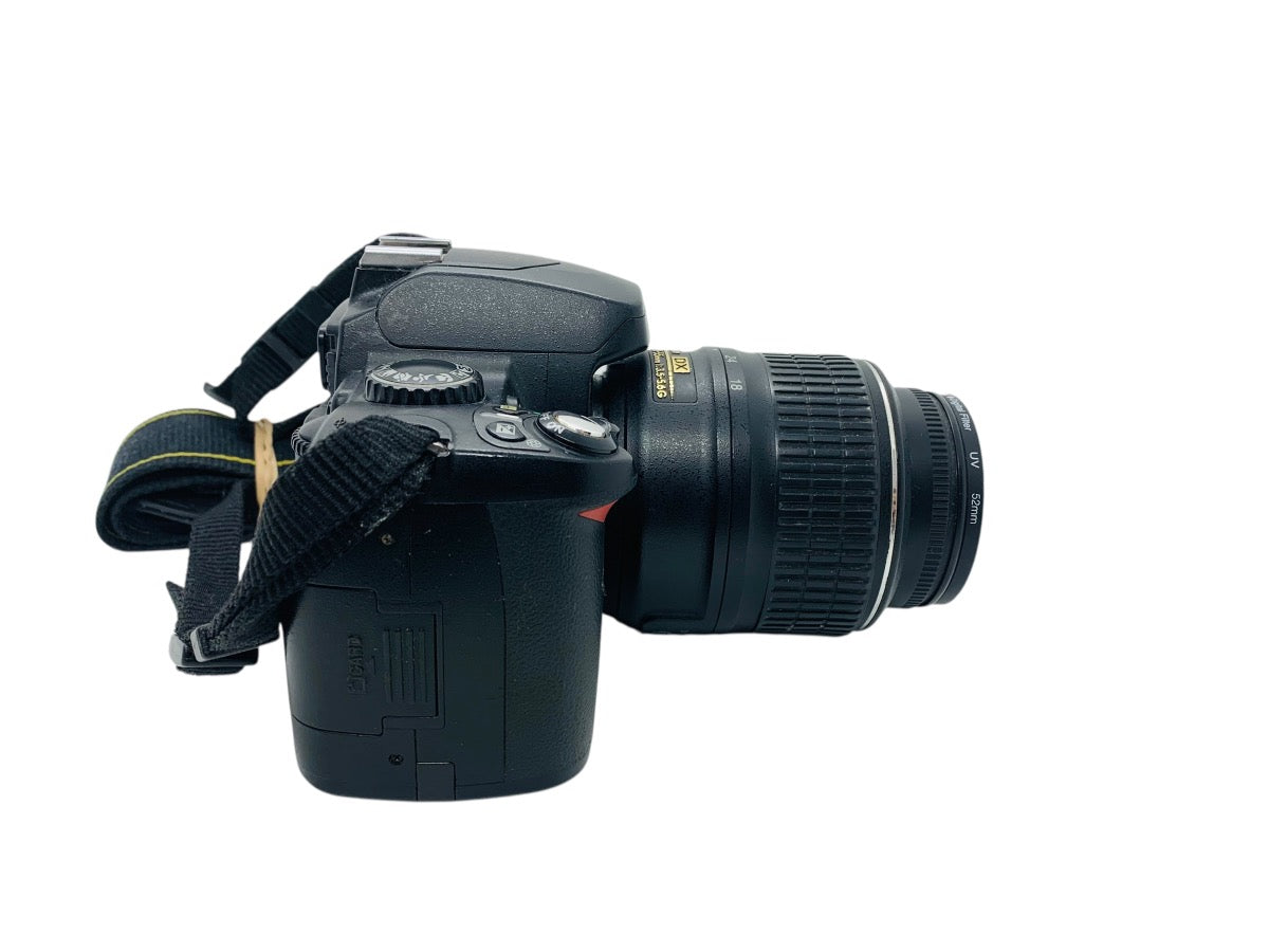 Nikon D40X Digital SLR Camera w/ Nikon DX AF-S Nikkor 18-55mm