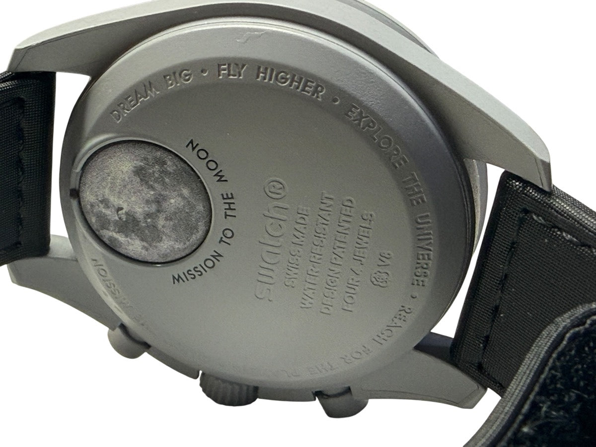 Omega Speedmaster Mission to the Moon Swatch Bioceramic 42mm S033M100