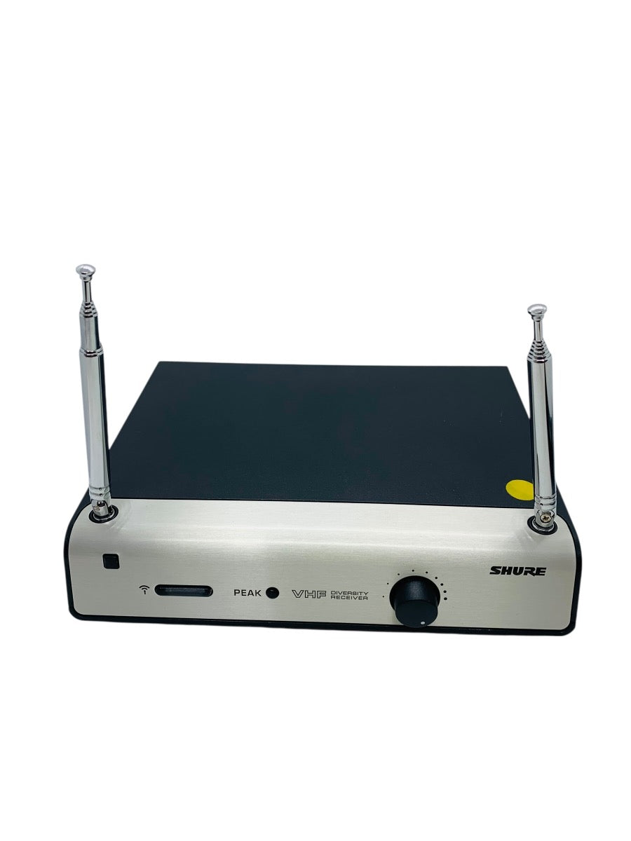 Shure VHF Diversity Receiver 202.200 MHz w/ Shure SM58 Microphone