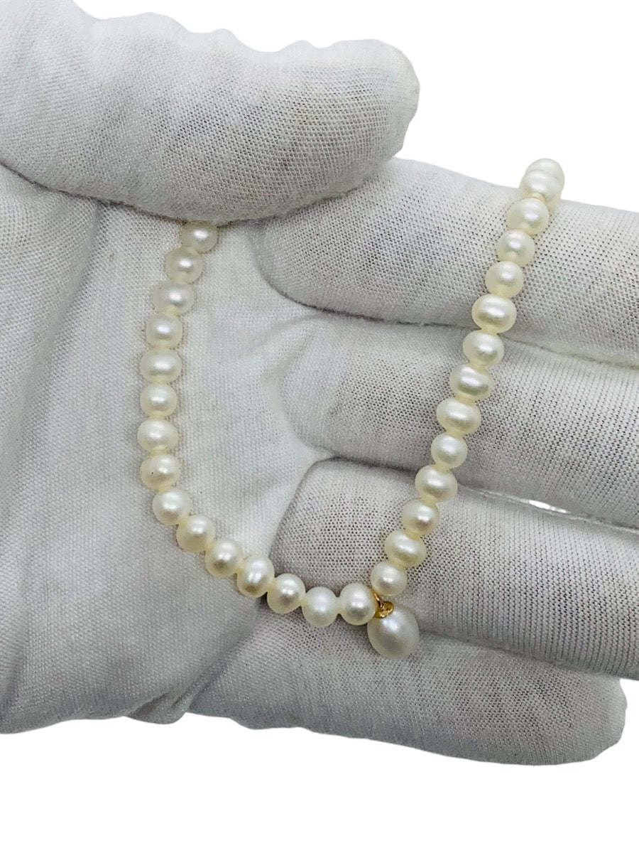 14K Gold Yellow Pearl Necklace, 18 in chain, 5.5 mm Pearl Natural Pearl Stones