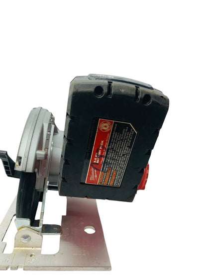 Milwaukee 2630-20 M18 18V 6 1/2" Circular Saw w/ m18 3.AH Battery