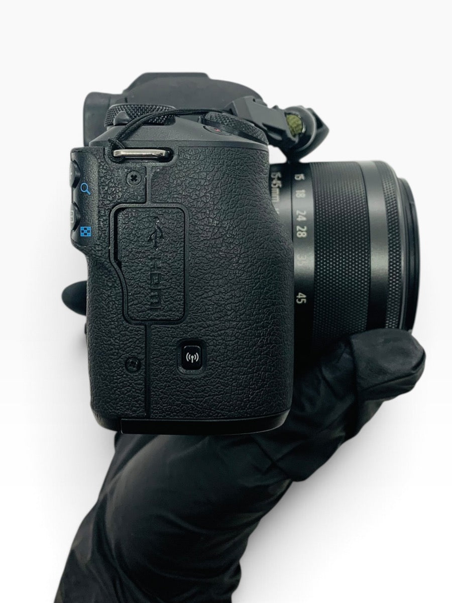 Canon EOS M50 15-45mm Kit Lens Mirrorless Camera + Battery/Charger