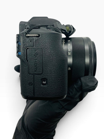 Canon EOS M50 15-45mm Kit Lens Mirrorless Camera + Battery/Charger