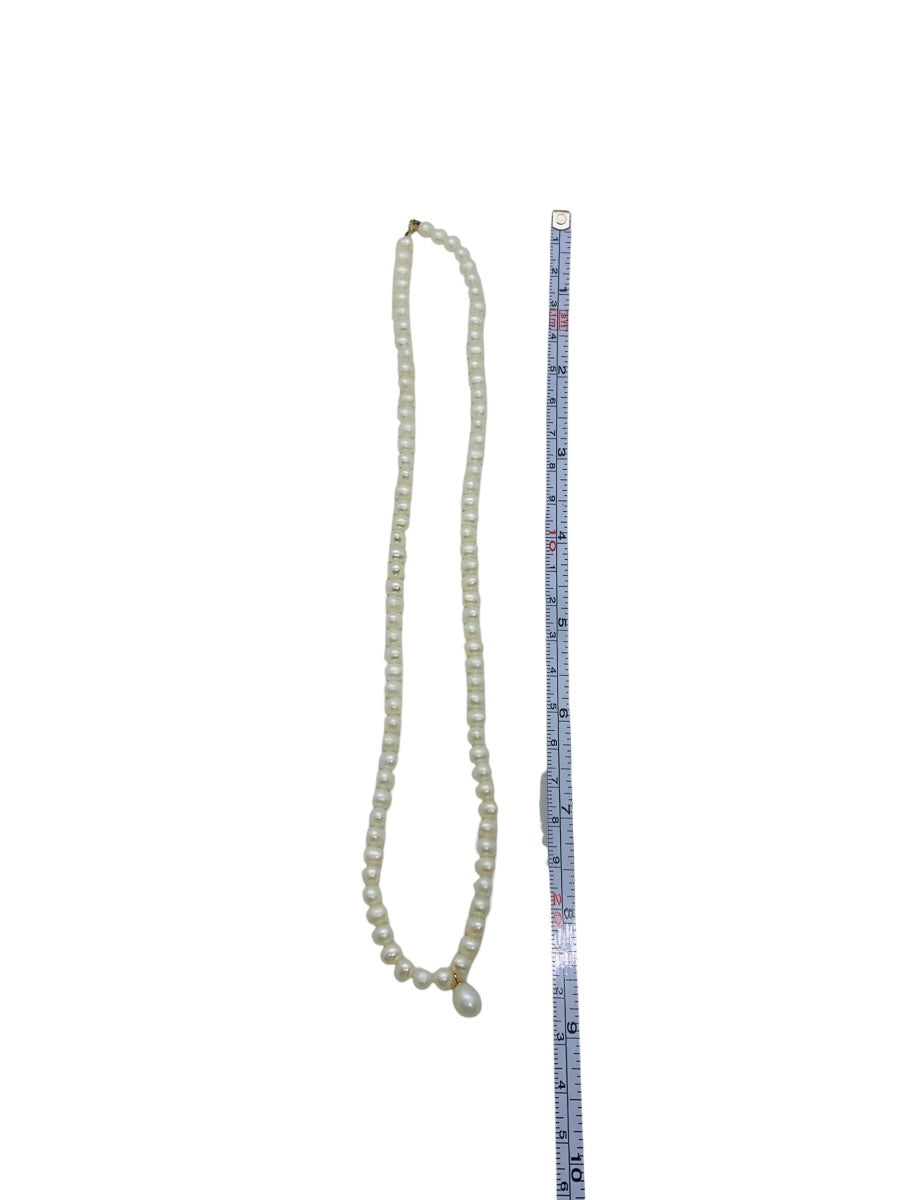 14K Gold Yellow Pearl Necklace, 18 in chain, 5.5 mm Pearl Natural Pearl Stones