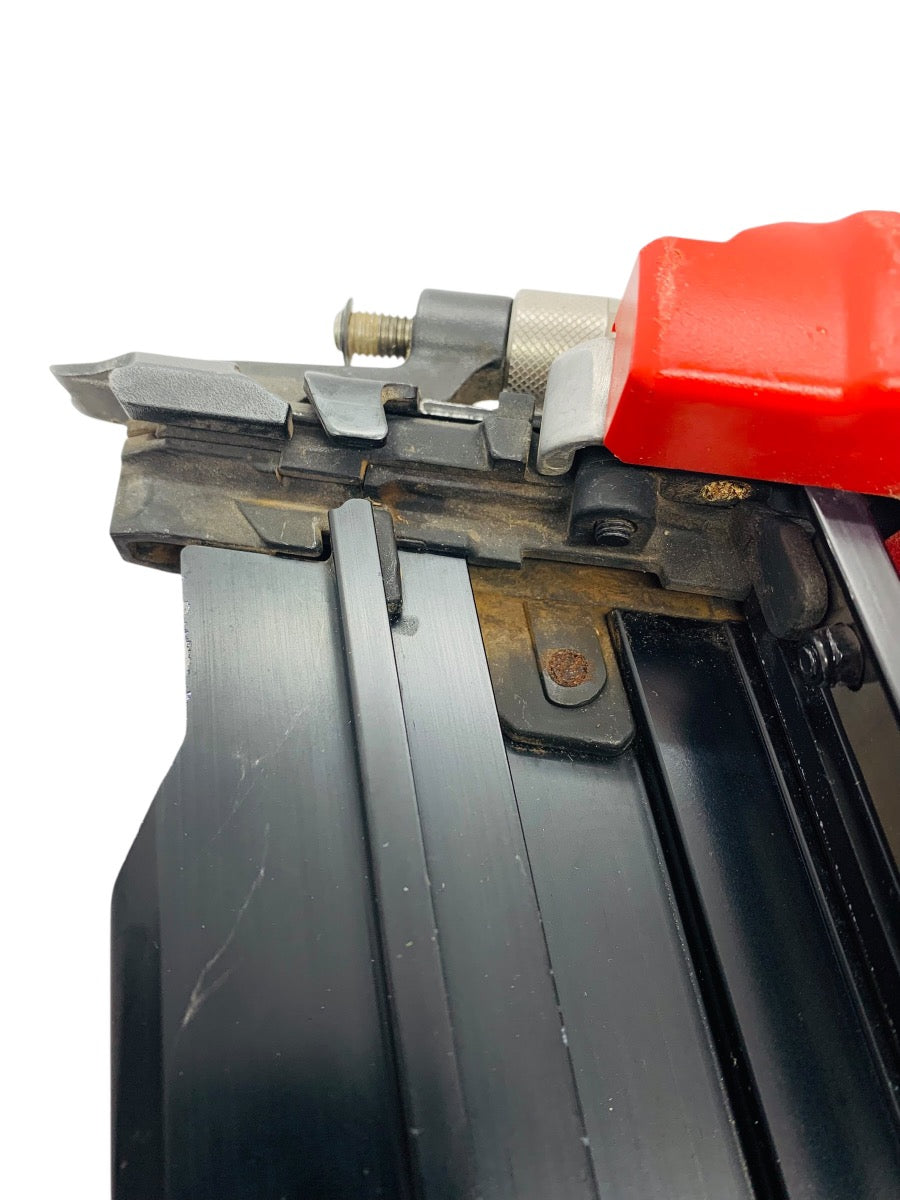 Milwaukee 2745-20 M18 FUEL 30-Degree Cordless Framing Nailer