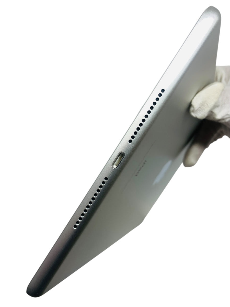 Apple iPad A1822 Silver 32GB Wi-Fi