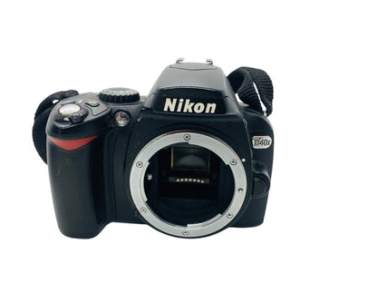 Nikon D40X Digital SLR Camera w/ Nikon DX AF-S Nikkor 18-55mm