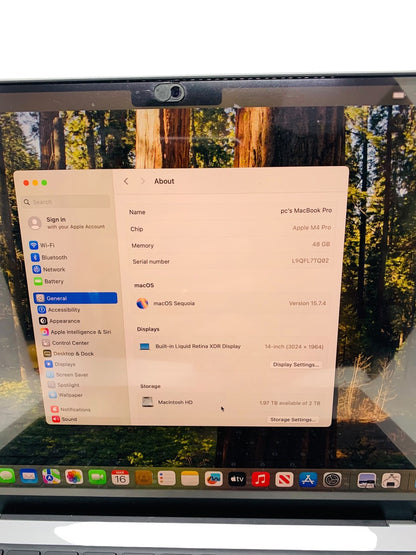 Apple Mac Book Pro A3401 14" M4| 48GB Ram| 2TB HD| Silver| 2024