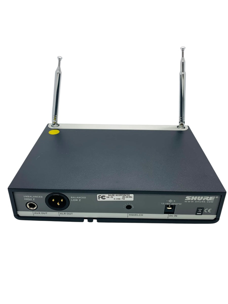 Shure VHF Diversity Receiver 202.200 MHz w/ Shure SM58 Microphone