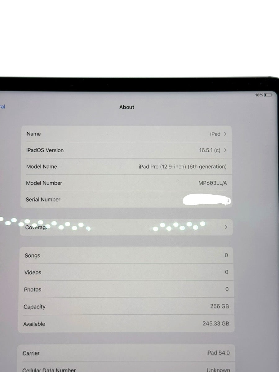 Apple iPad Pro 12.9" A2764 Space Gray 256GB M2 w/ Magic Keyboard
