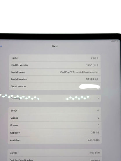 Apple iPad Pro 12.9" A2764 Space Gray 256GB M2 w/ Magic Keyboard