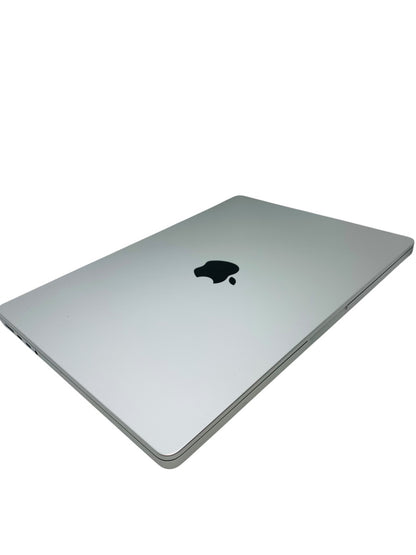 Apple Mac Book Pro A3401 14" M4| 48GB Ram| 2TB HD| Silver| 2024