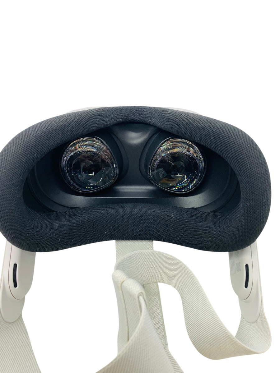 Meta Quest 3S 128GB Standalone All-in-One VR Headset P97