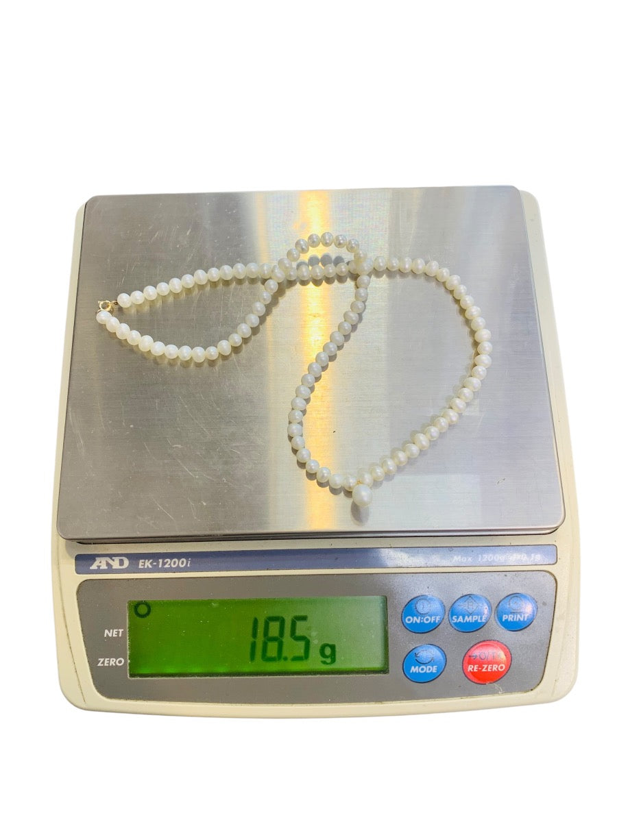 14K Gold Yellow Pearl Necklace, 18 in chain, 5.5 mm Pearl Natural Pearl Stones
