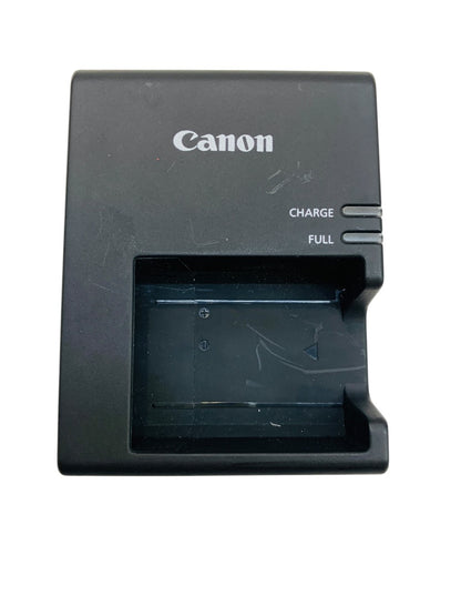 Canon T7 Digital Camera EFS 18-55- Battery & Charger Included