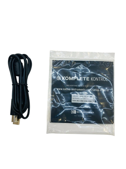 Native Instruments Komplete Kontrol M32 Compact Keyboard Controller