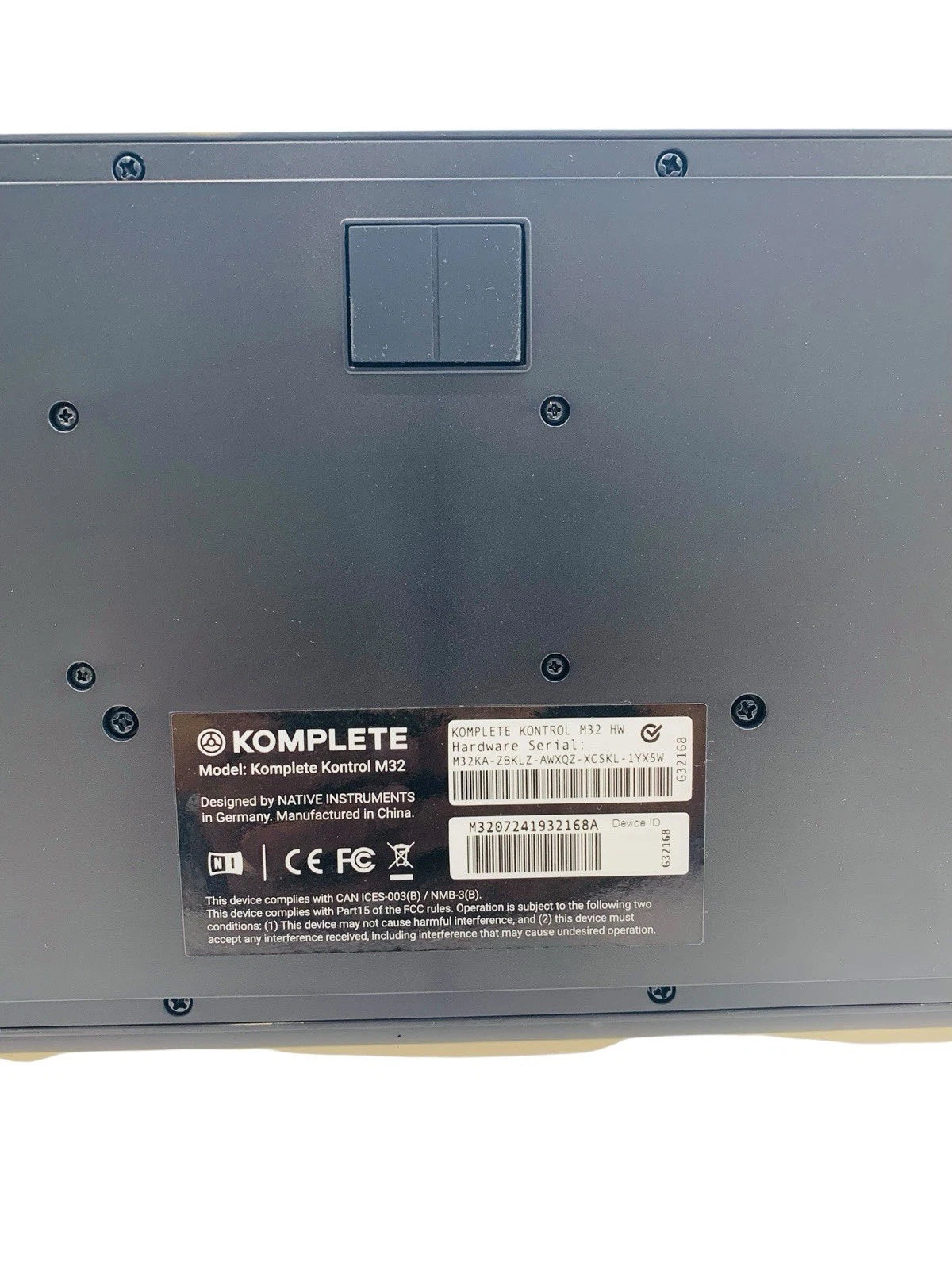 Native Instruments Komplete Kontrol M32 Compact Keyboard Controller